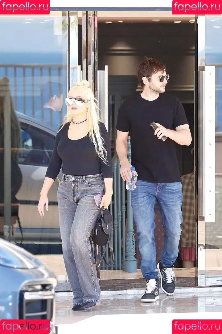 Christina Aguilera Onlyfans Photo Gallery 