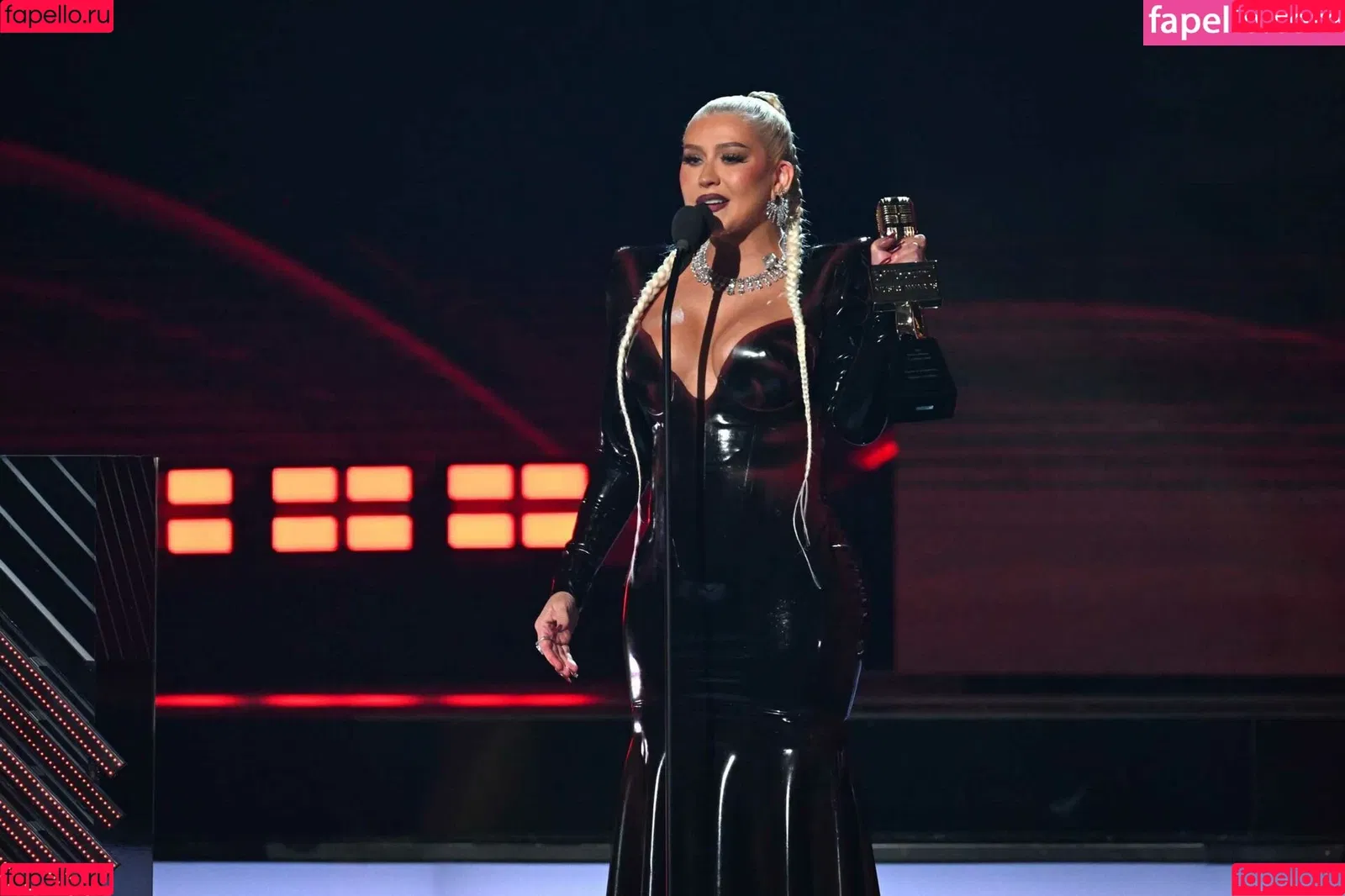 Christina Aguilera Onlyfans Photo Gallery 