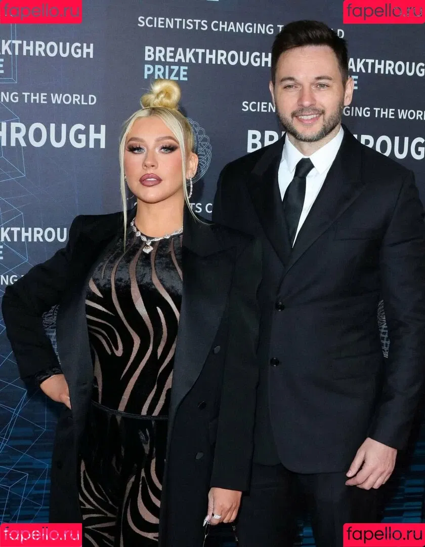 Christina Aguilera Onlyfans Photo Gallery 