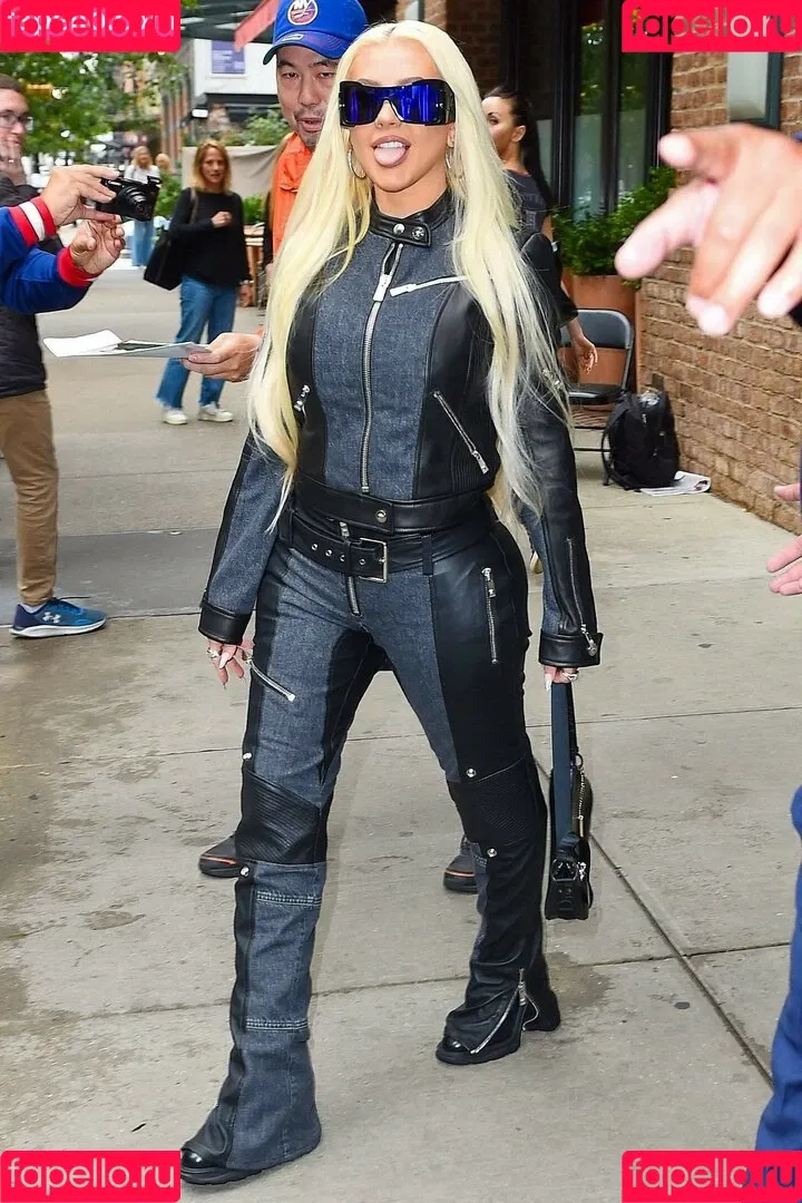 Christina Aguilera Onlyfans Photo Gallery 