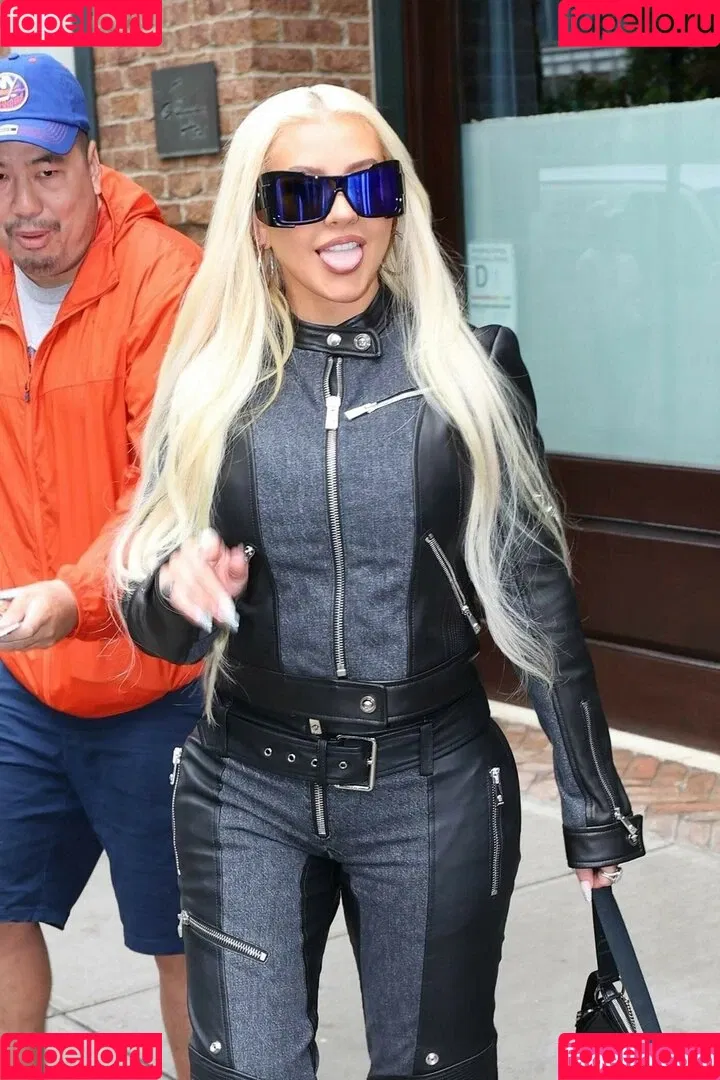 Christina Aguilera Onlyfans Photo Gallery 