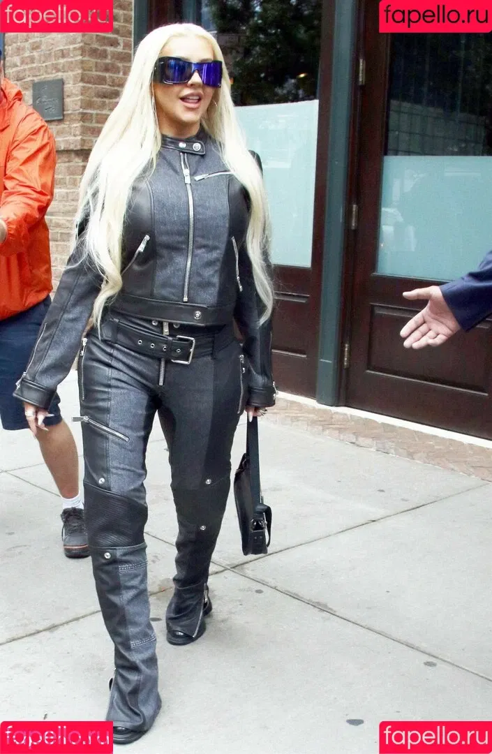 Christina Aguilera Onlyfans Photo Gallery 