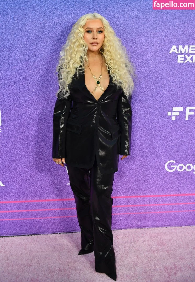 Christina Aguilera Onlyfans Photo Gallery 