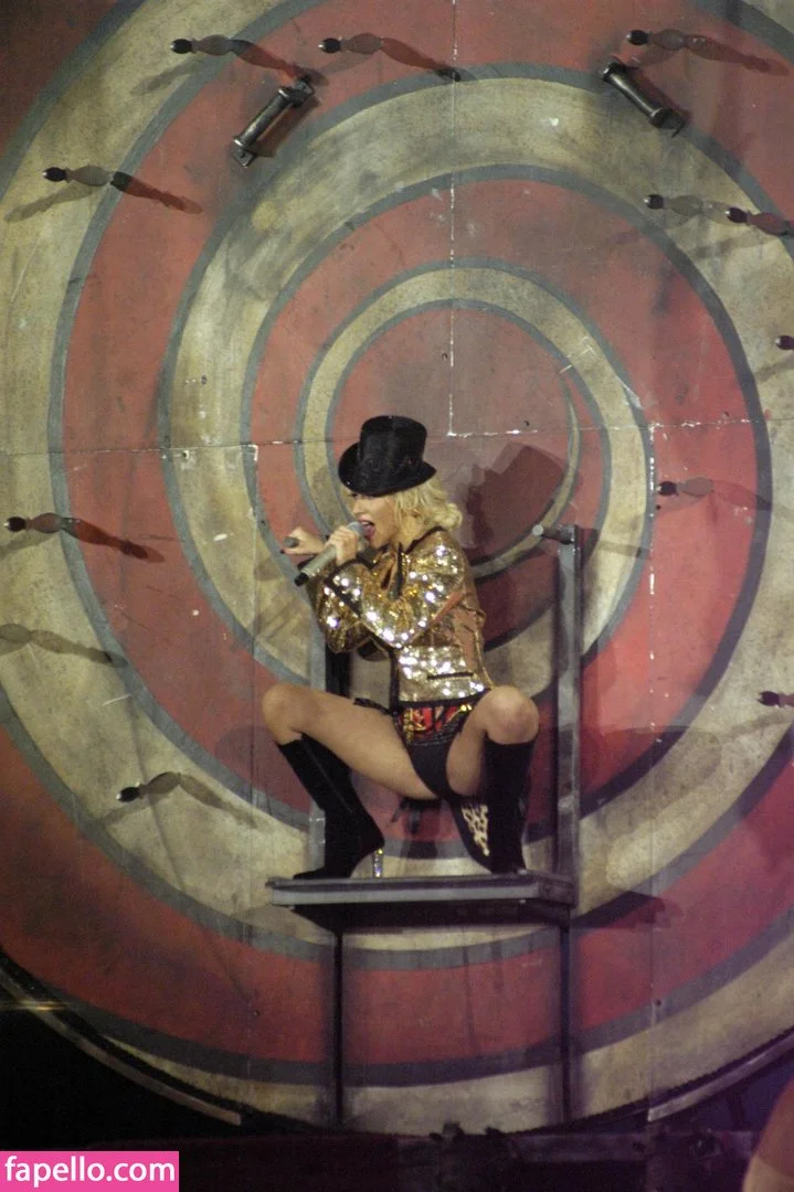 Christina Aguilera Onlyfans Photo Gallery 