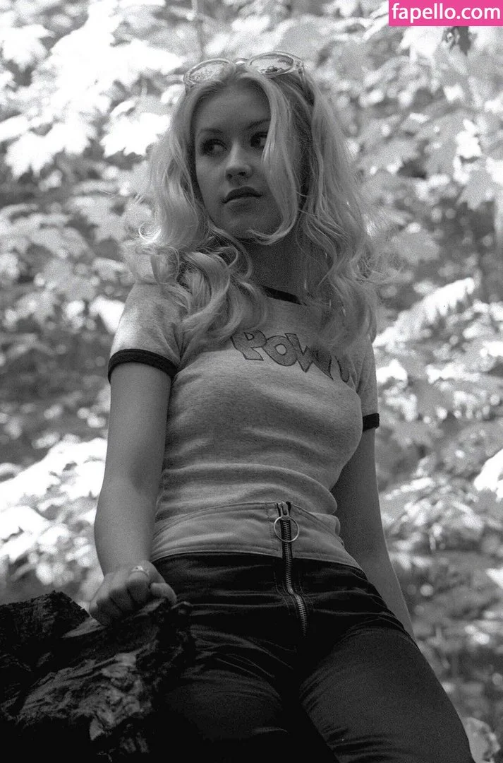 Christina Aguilera Onlyfans Photo Gallery 