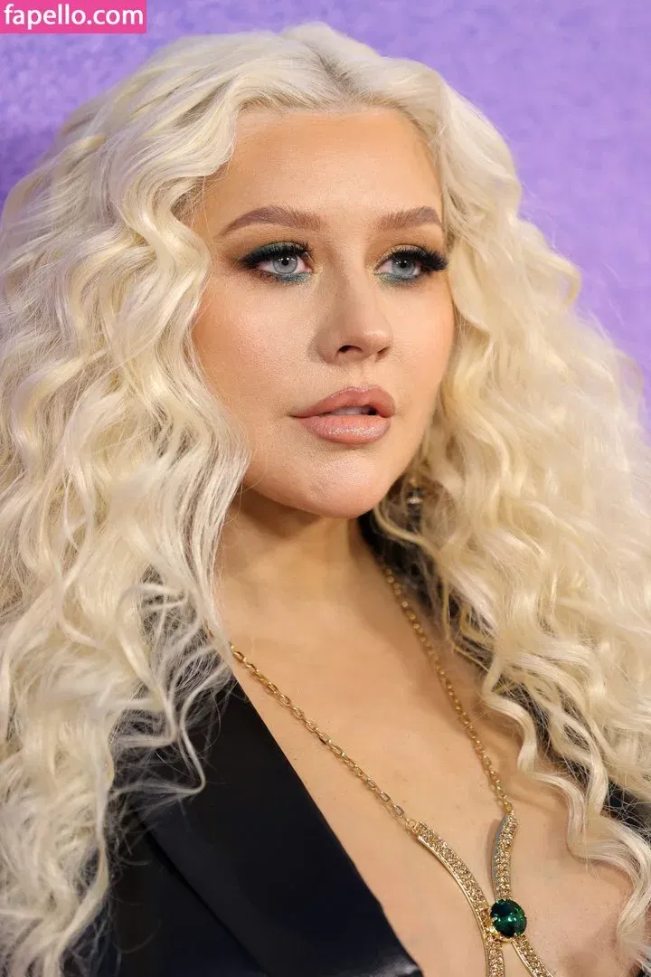 Christina Aguilera Onlyfans Photo Gallery 