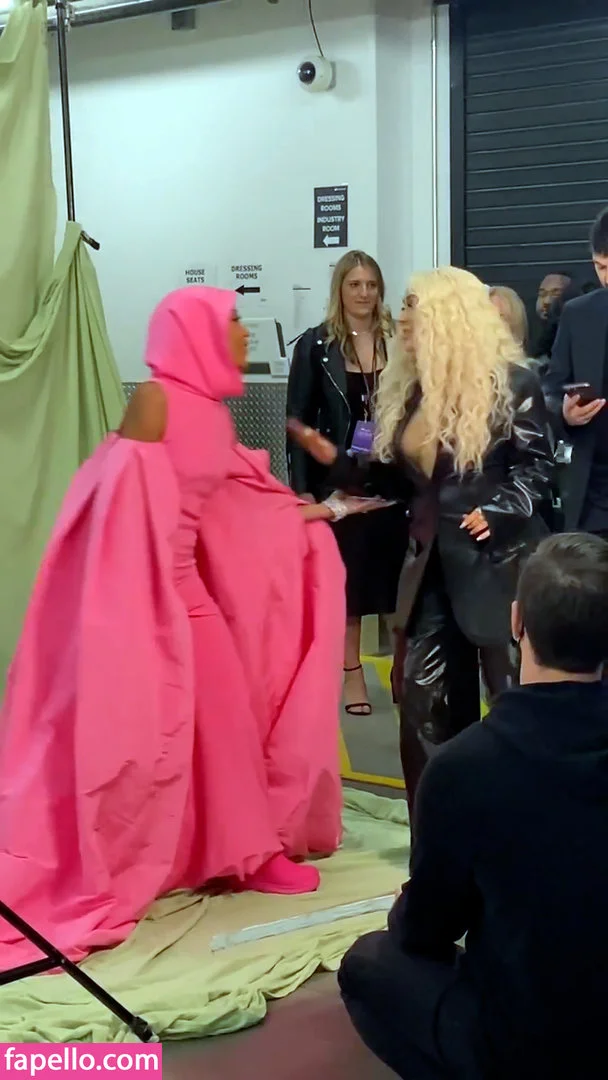 Christina Aguilera Onlyfans Photo Gallery 