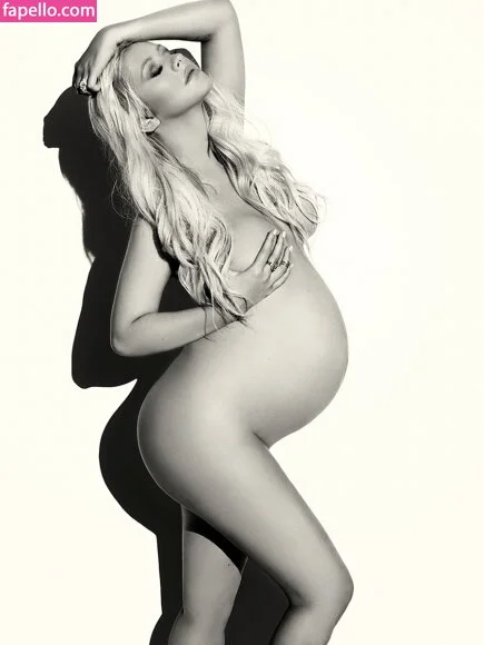 Christina Aguilera Onlyfans Photo Gallery 