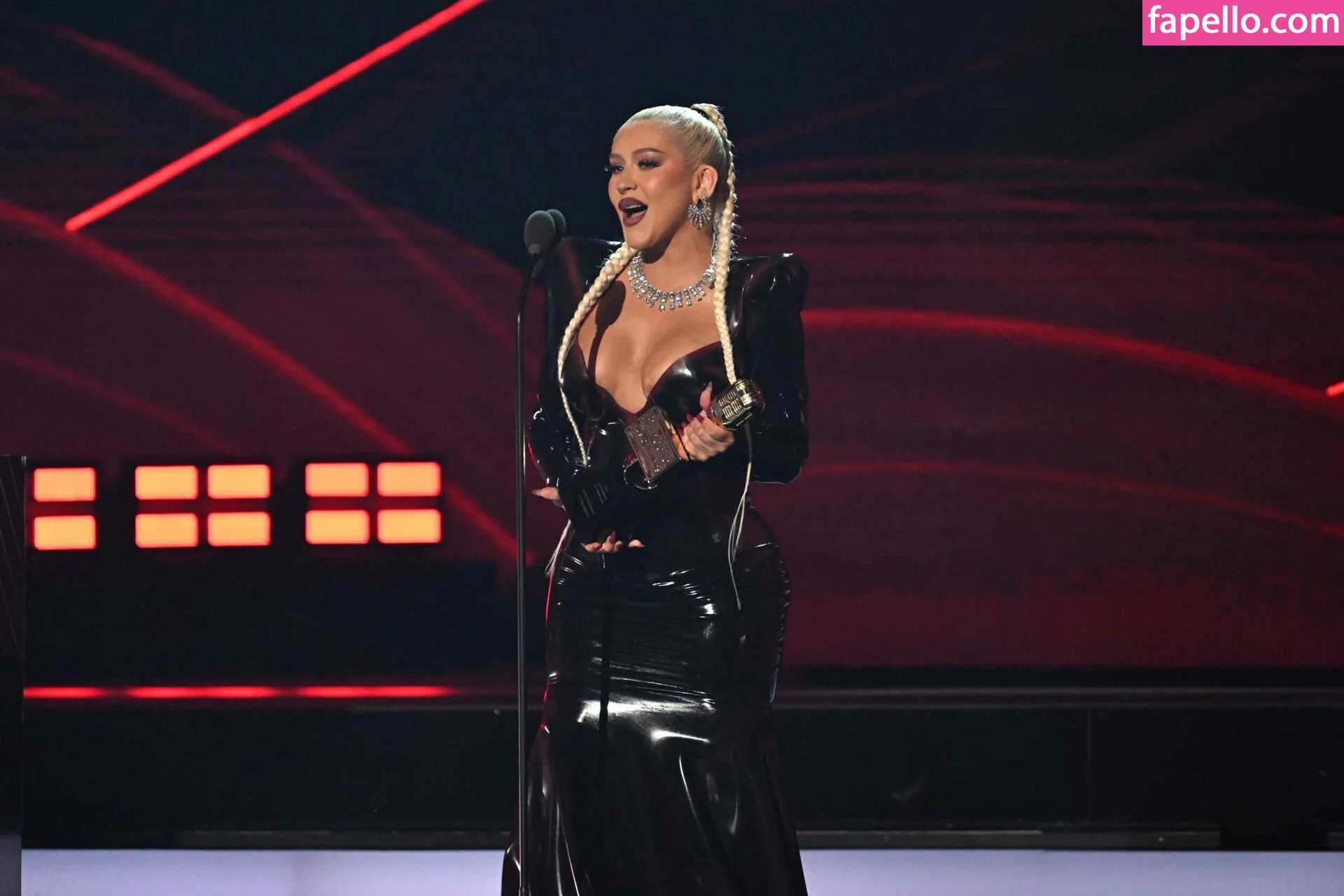 Christina Aguilera Onlyfans Photo Gallery 