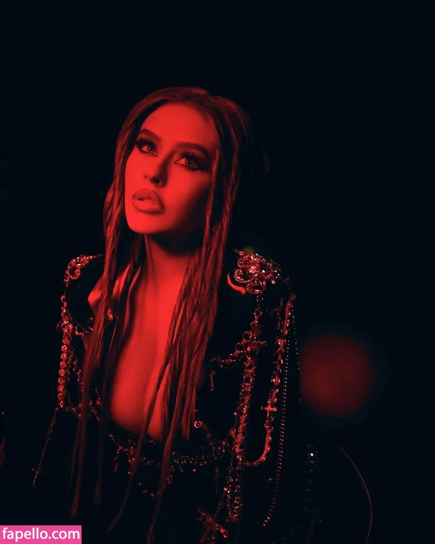 Christina Aguilera Onlyfans Photo Gallery 