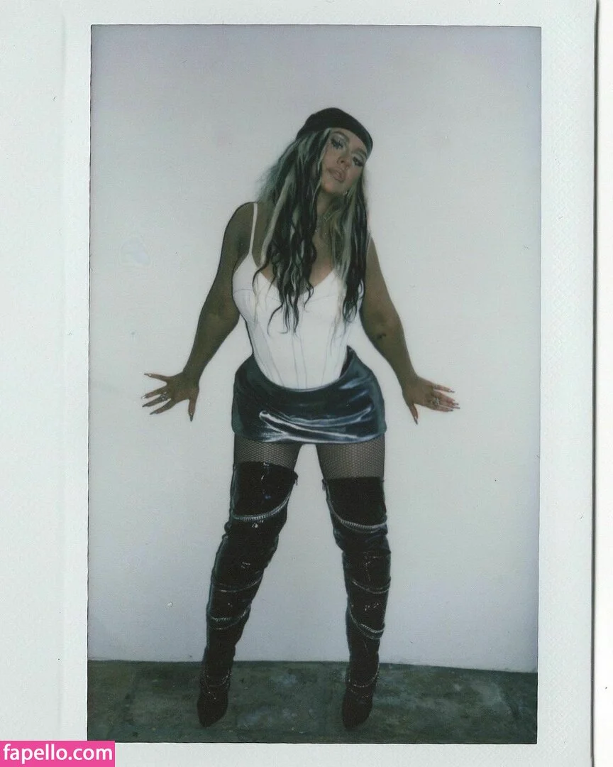 Christina Aguilera Onlyfans Photo Gallery 