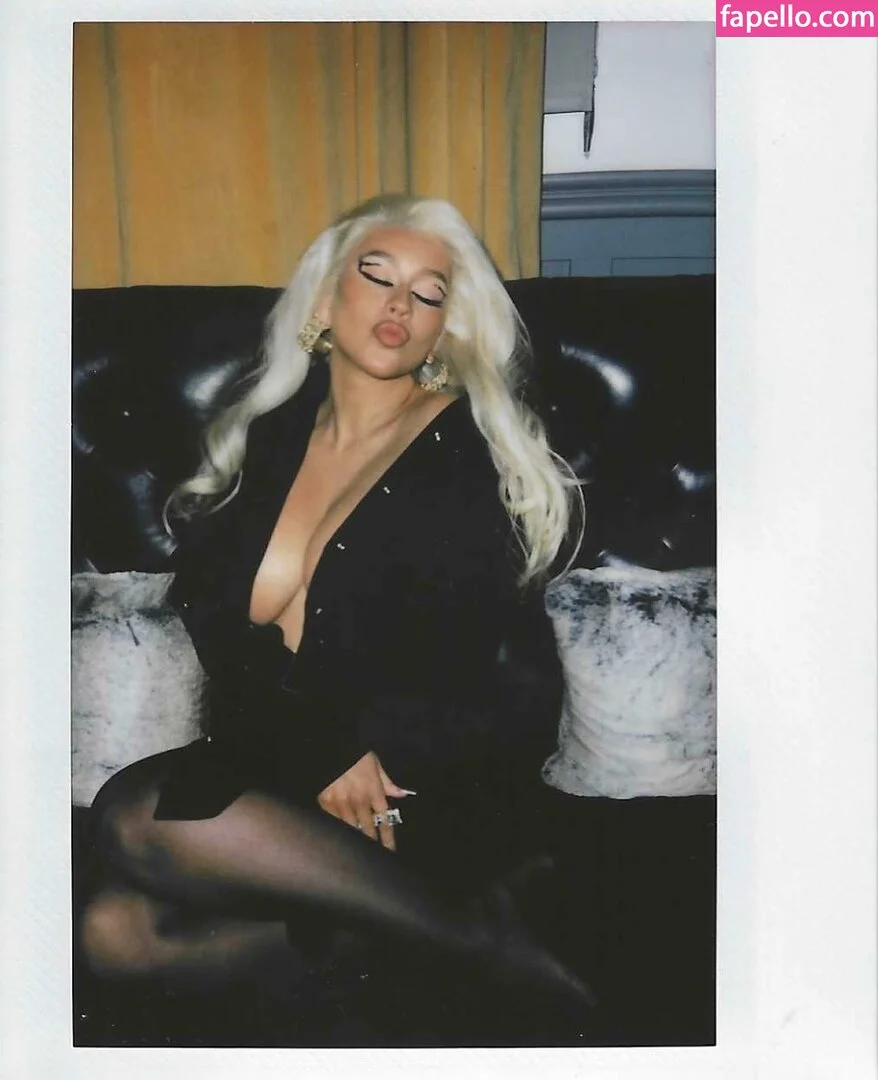 Christina Aguilera Onlyfans Photo Gallery 