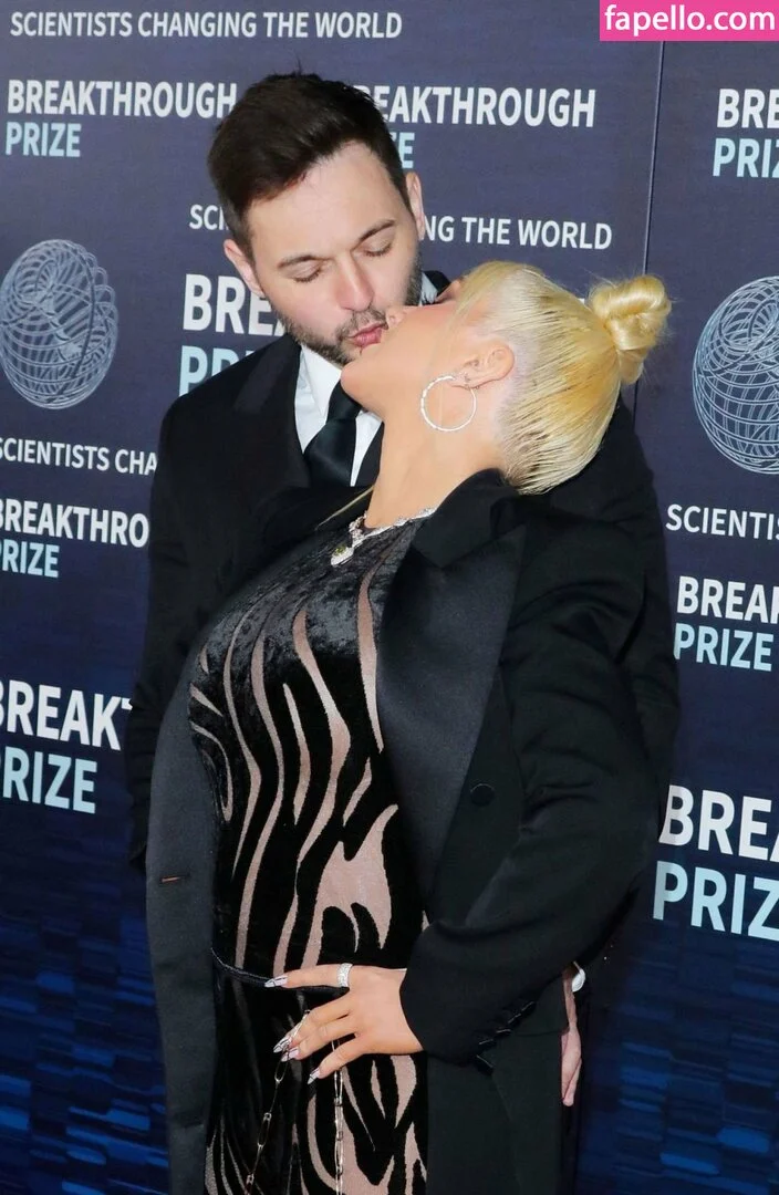 Christina Aguilera Onlyfans Photo Gallery 