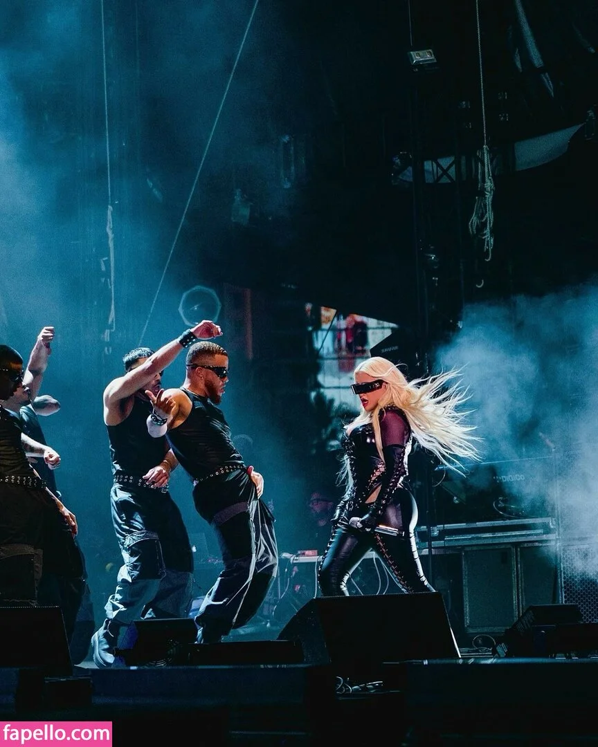 Christina Aguilera Onlyfans Photo Gallery 