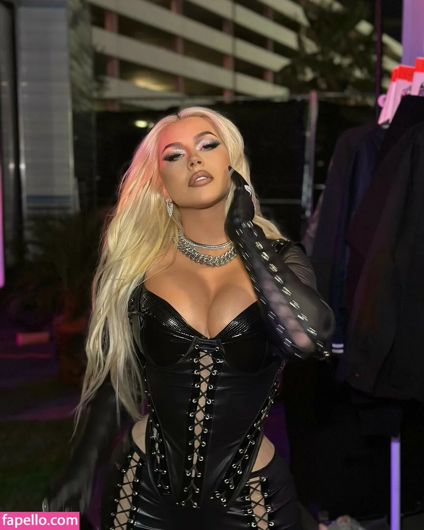 Christina Aguilera Onlyfans Photo Gallery 