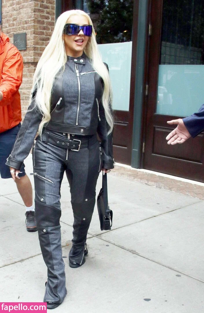 Christina Aguilera Onlyfans Photo Gallery 