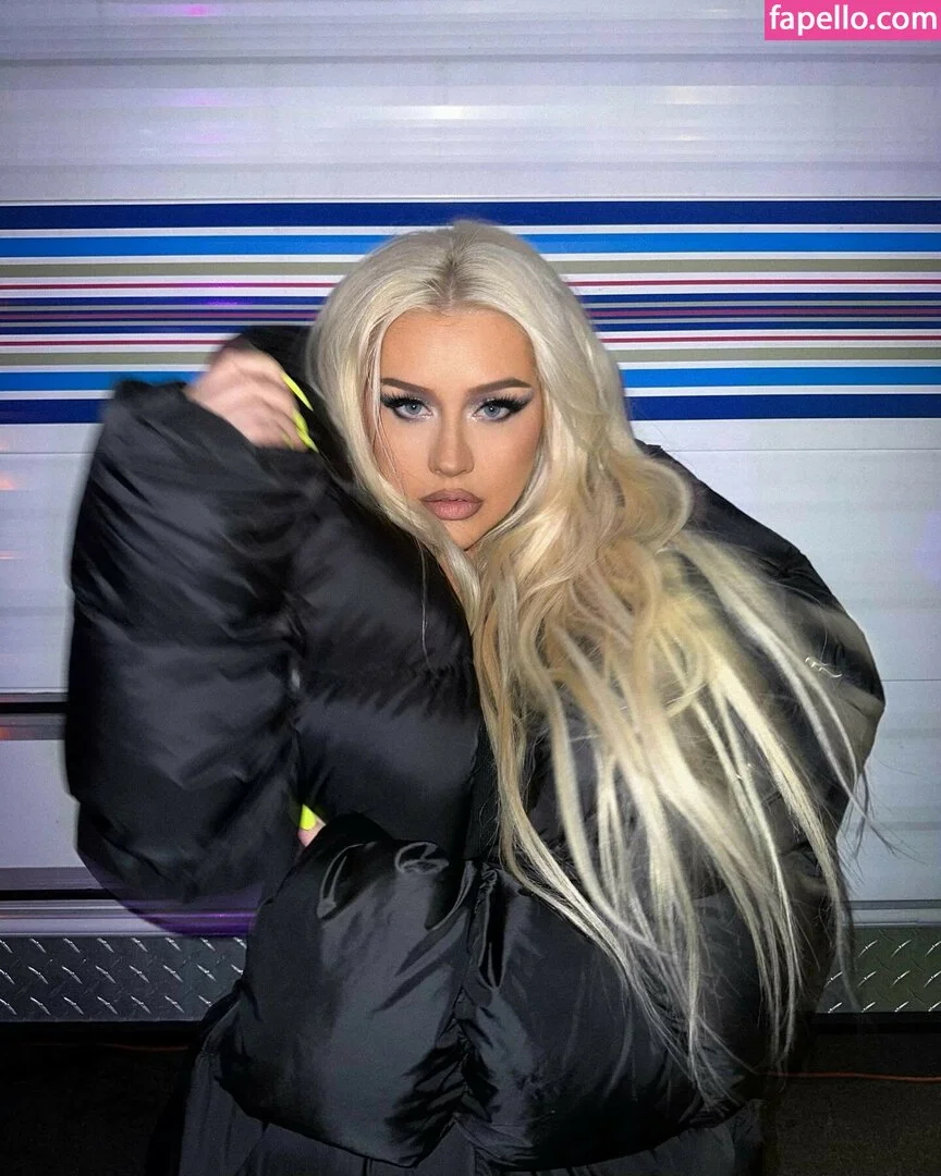 Christina Aguilera Onlyfans Photo Gallery 
