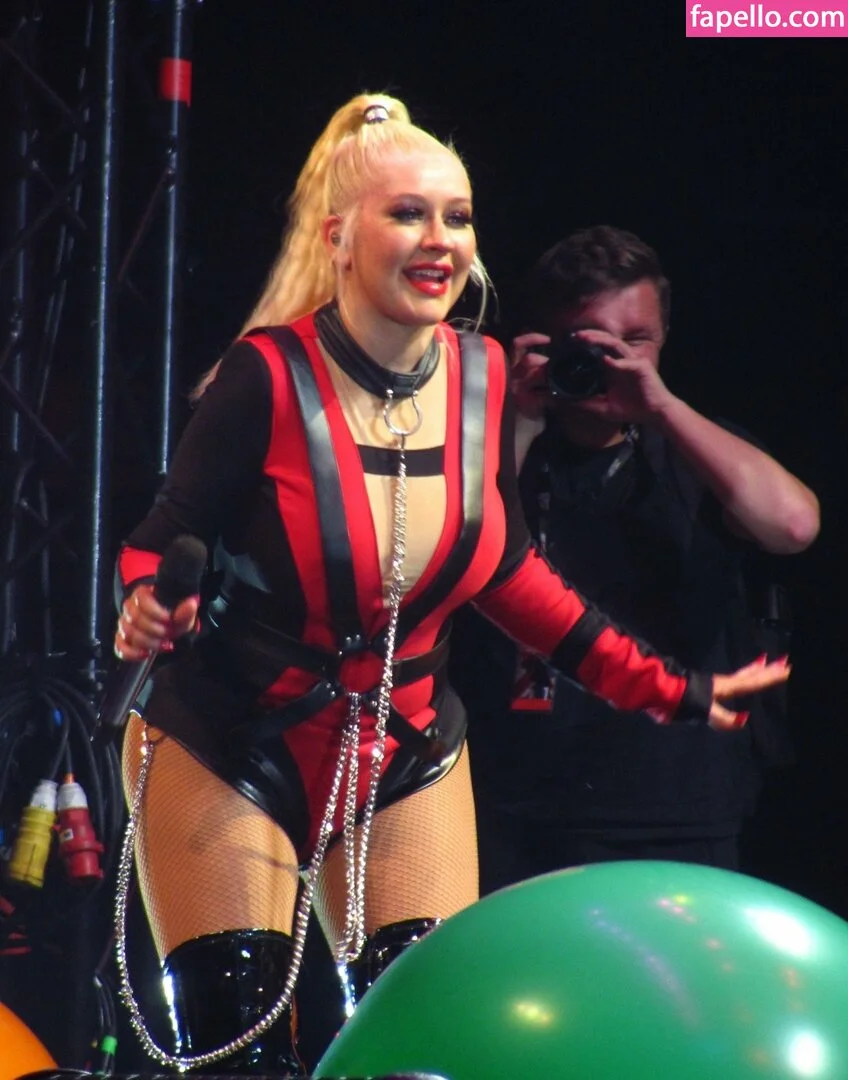 Christina Aguilera Onlyfans Photo Gallery 
