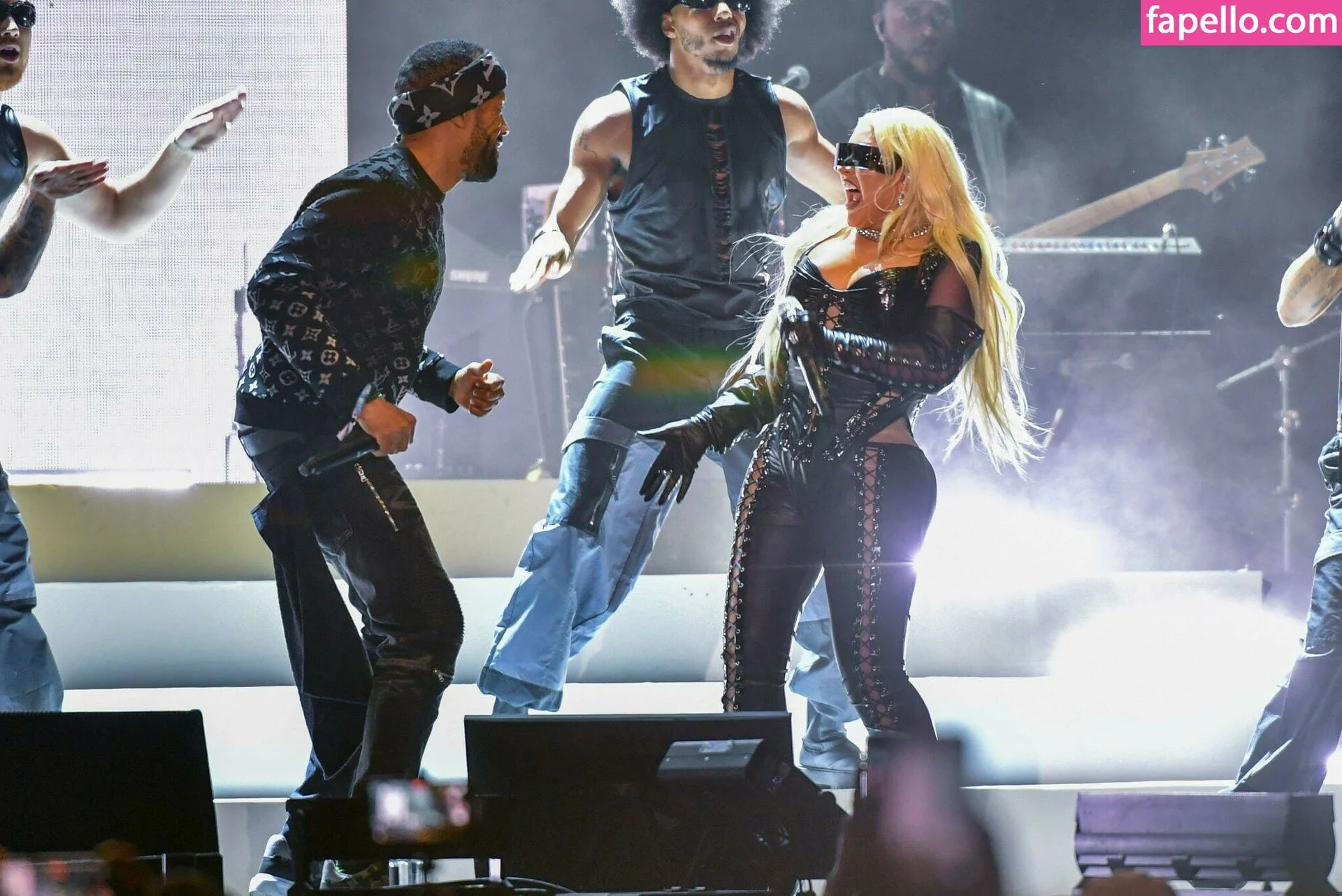 Christina Aguilera Onlyfans Photo Gallery 