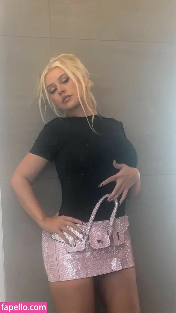 Christina Aguilera Onlyfans Photo Gallery 