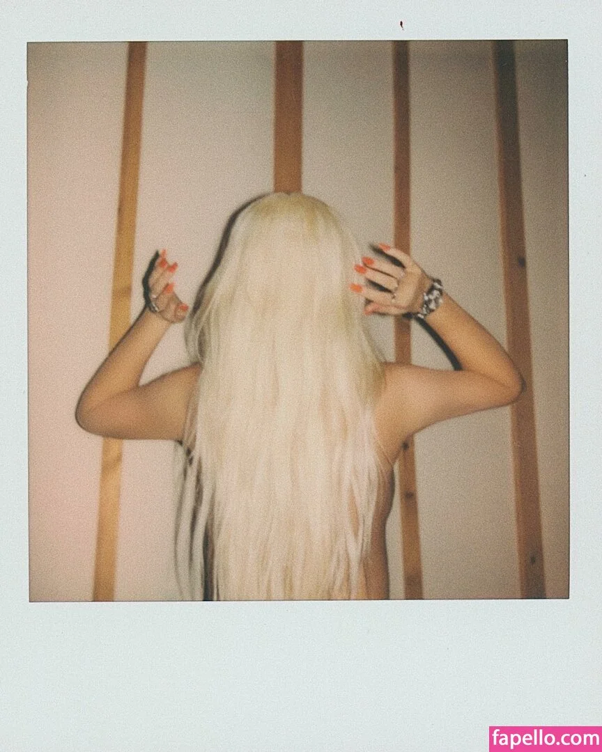 Christina Aguilera Onlyfans Photo Gallery 