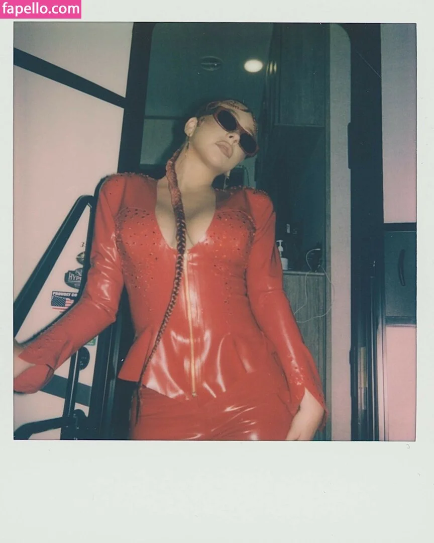 Christina Aguilera Onlyfans Photo Gallery 