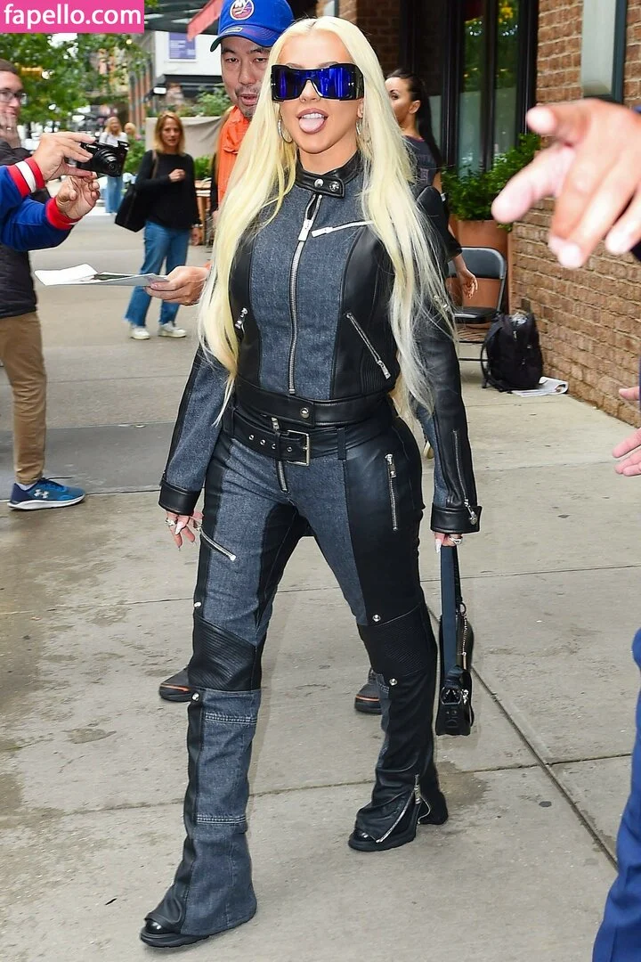 Christina Aguilera Onlyfans Photo Gallery 