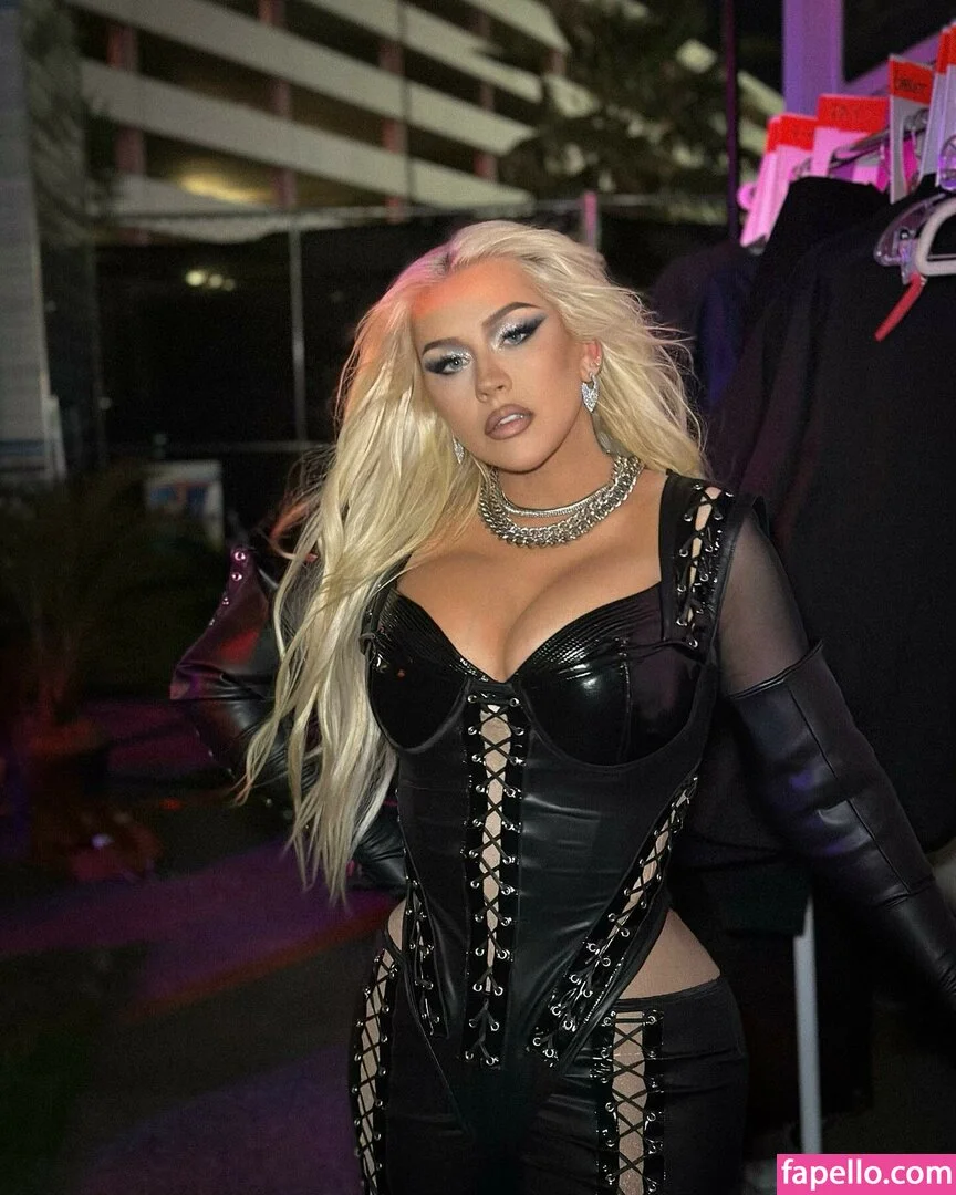 Christina Aguilera Onlyfans Photo Gallery 