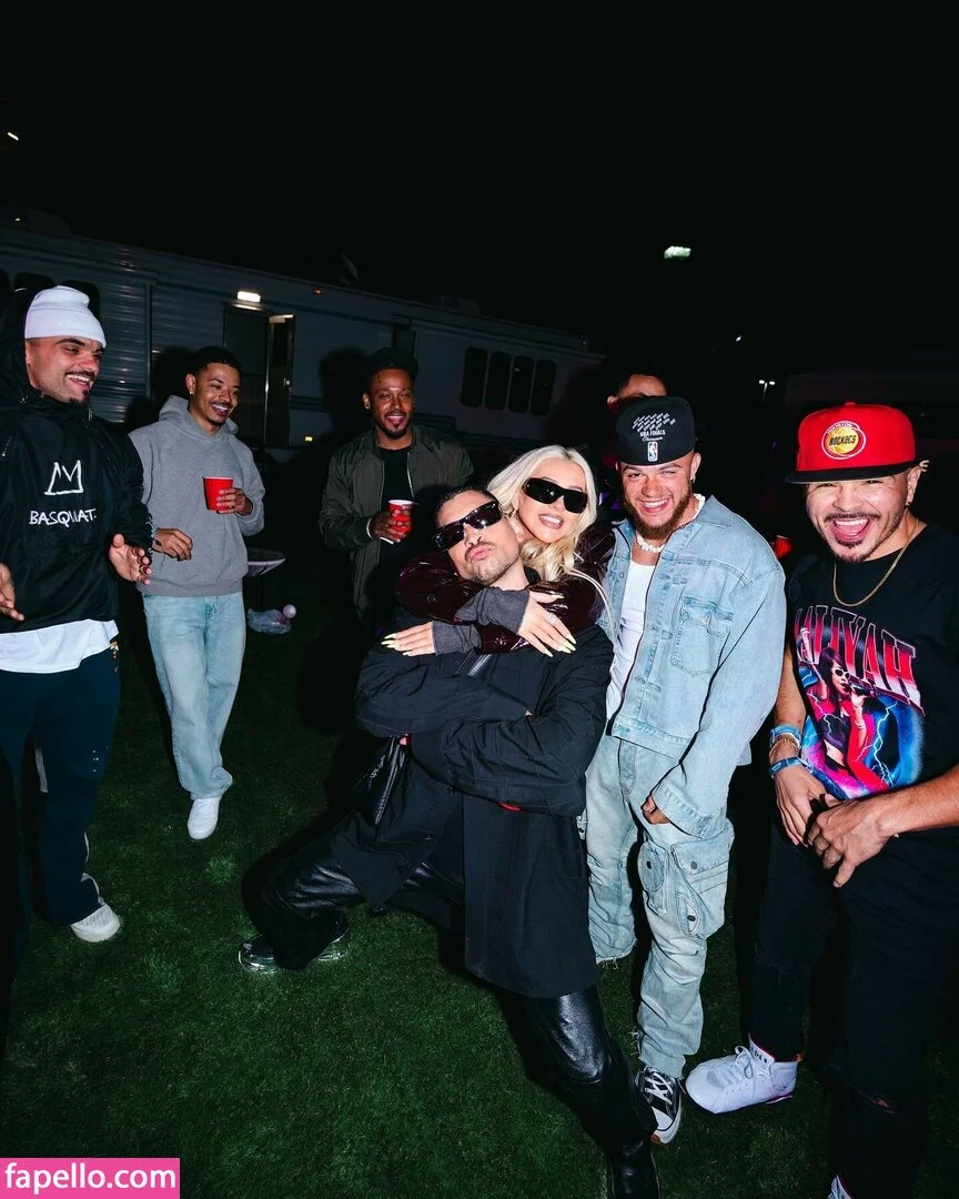 Christina Aguilera Onlyfans Photo Gallery 