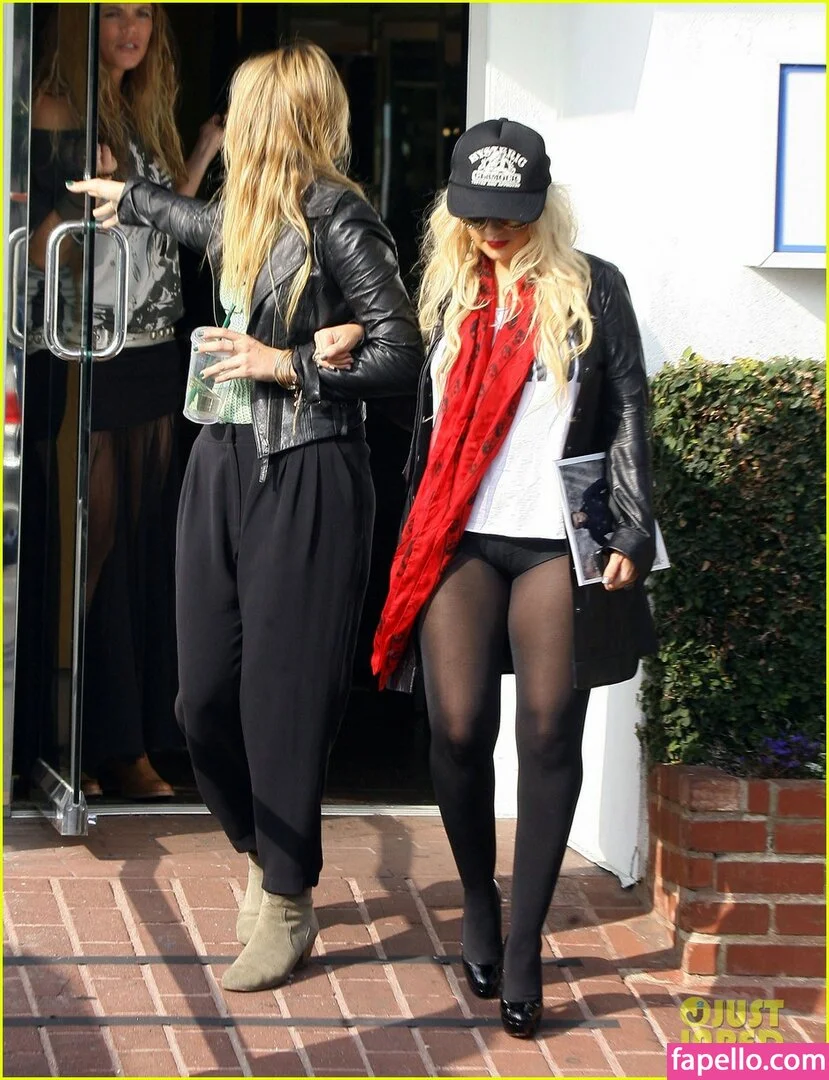 Christina Aguilera Onlyfans Photo Gallery 