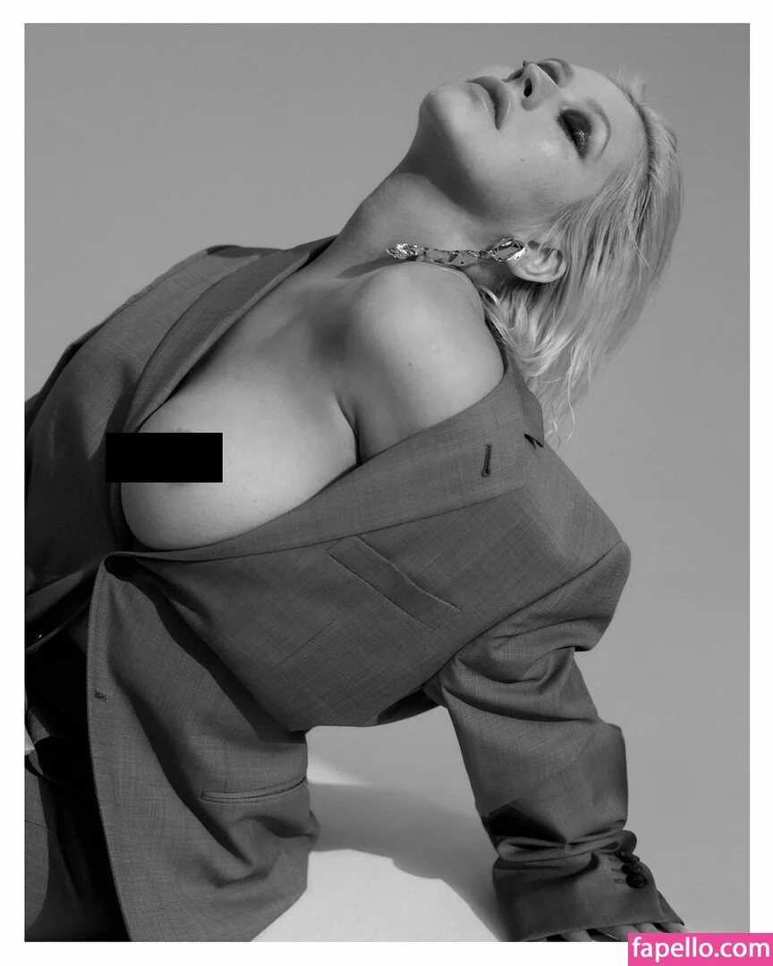 Christina Aguilera Onlyfans Photo Gallery 