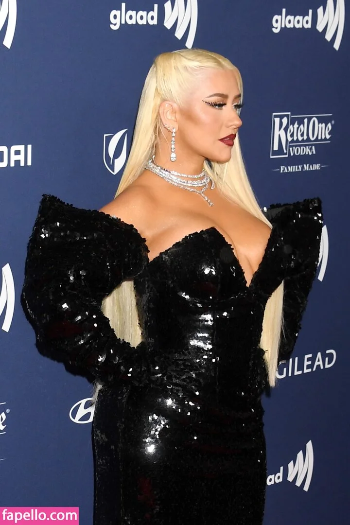 Christina Aguilera Onlyfans Photo Gallery 