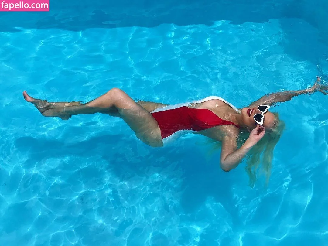 Christina Aguilera Onlyfans Photo Gallery 