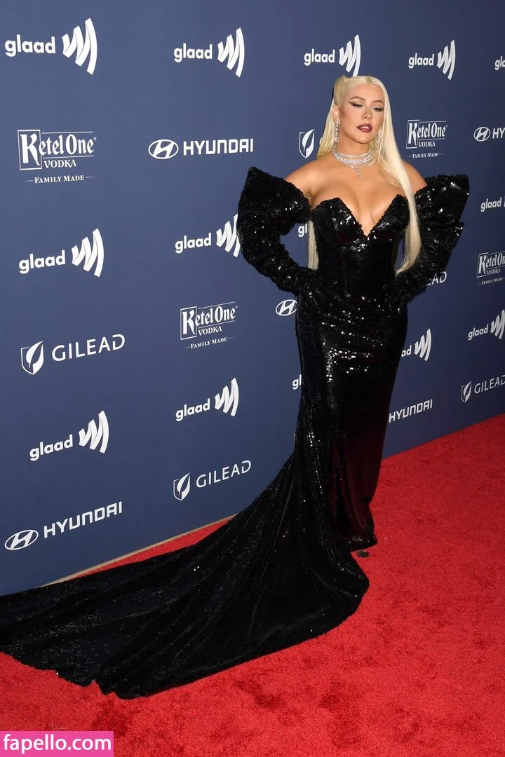 Christina Aguilera Onlyfans Photo Gallery 