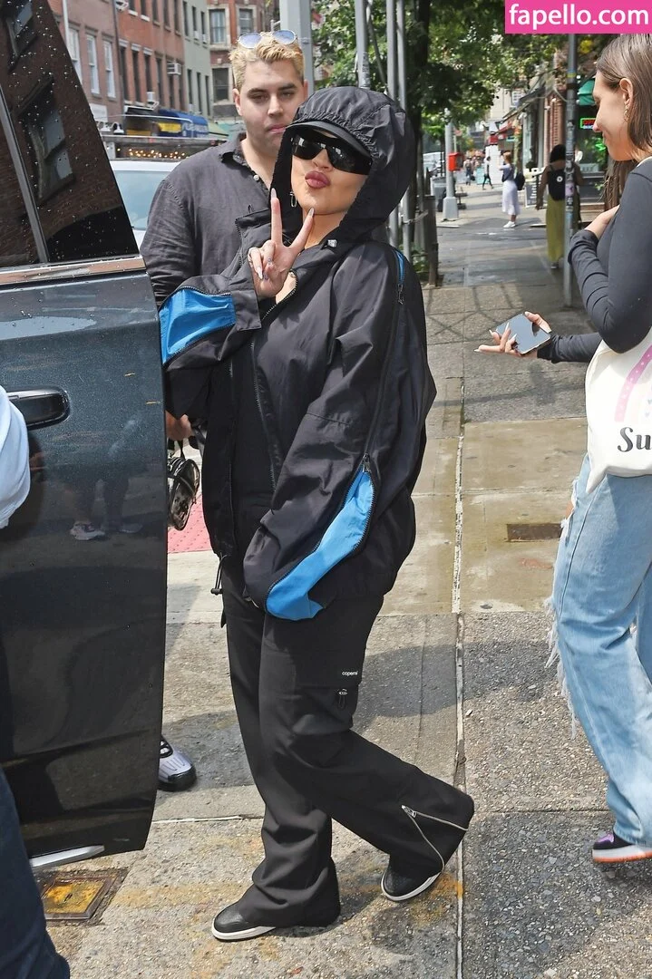 Christina Aguilera Onlyfans Photo Gallery 