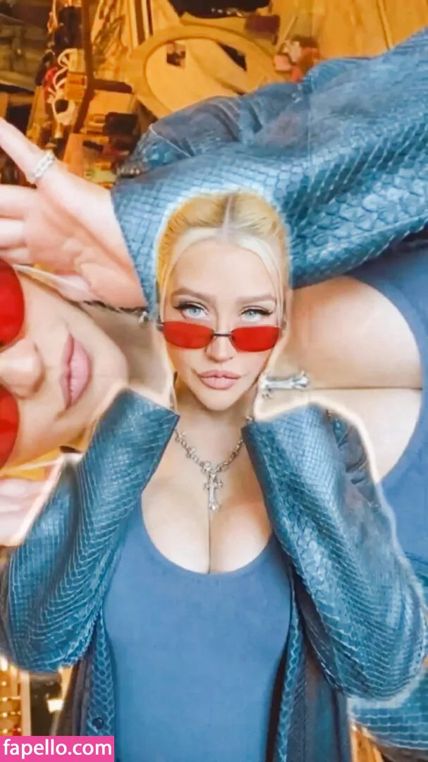 Christina Aguilera Onlyfans Photo Gallery 