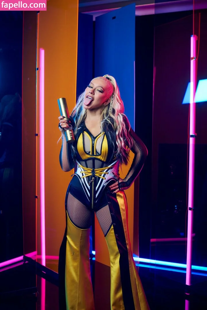 Christina Aguilera Onlyfans Photo Gallery 