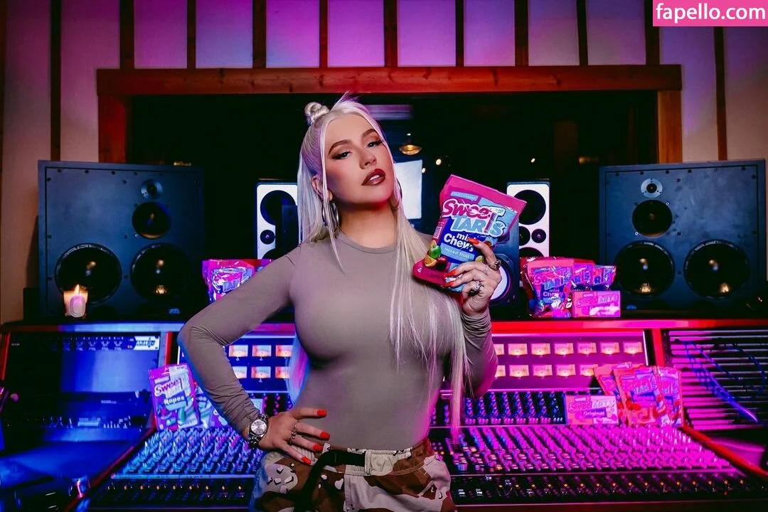 Christina Aguilera Onlyfans Photo Gallery 