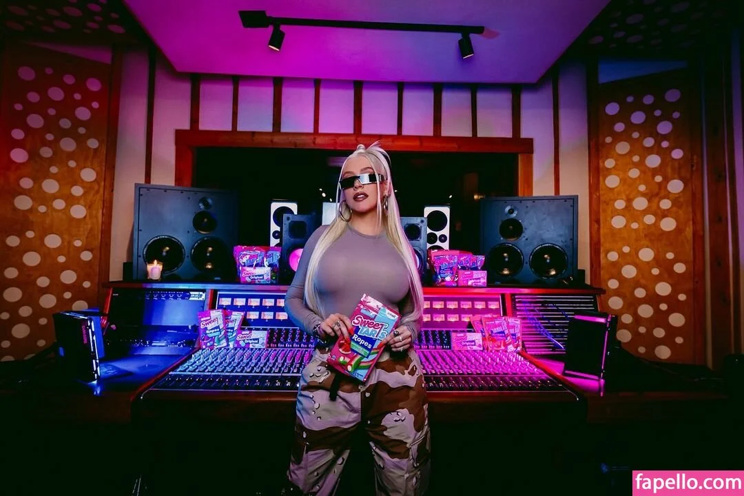 Christina Aguilera Onlyfans Photo Gallery 