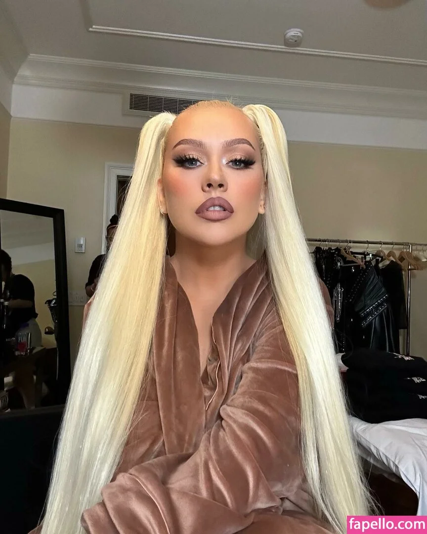 Christina Aguilera Onlyfans Photo Gallery 