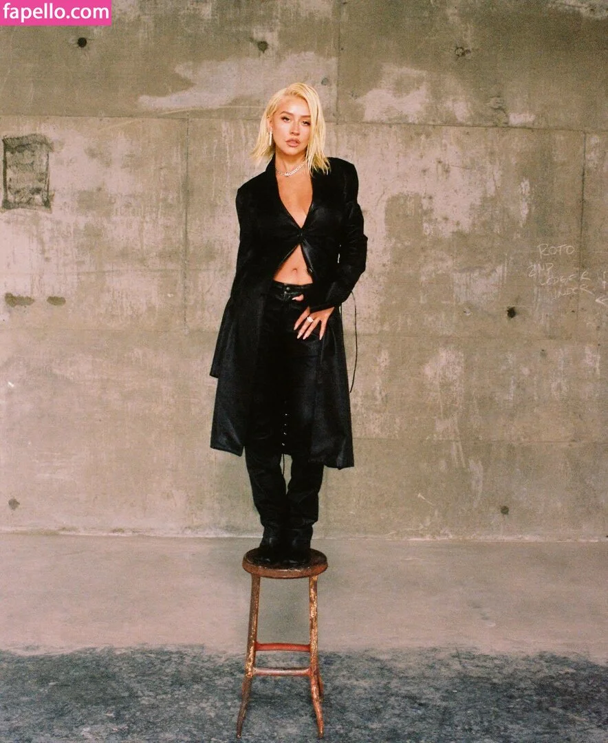 Christina Aguilera Onlyfans Photo Gallery 
