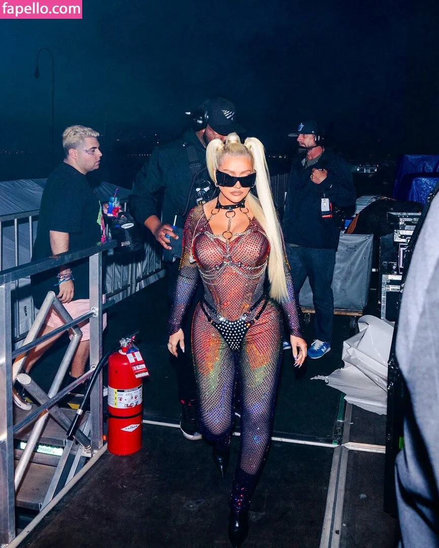 Christina Aguilera Onlyfans Photo Gallery 