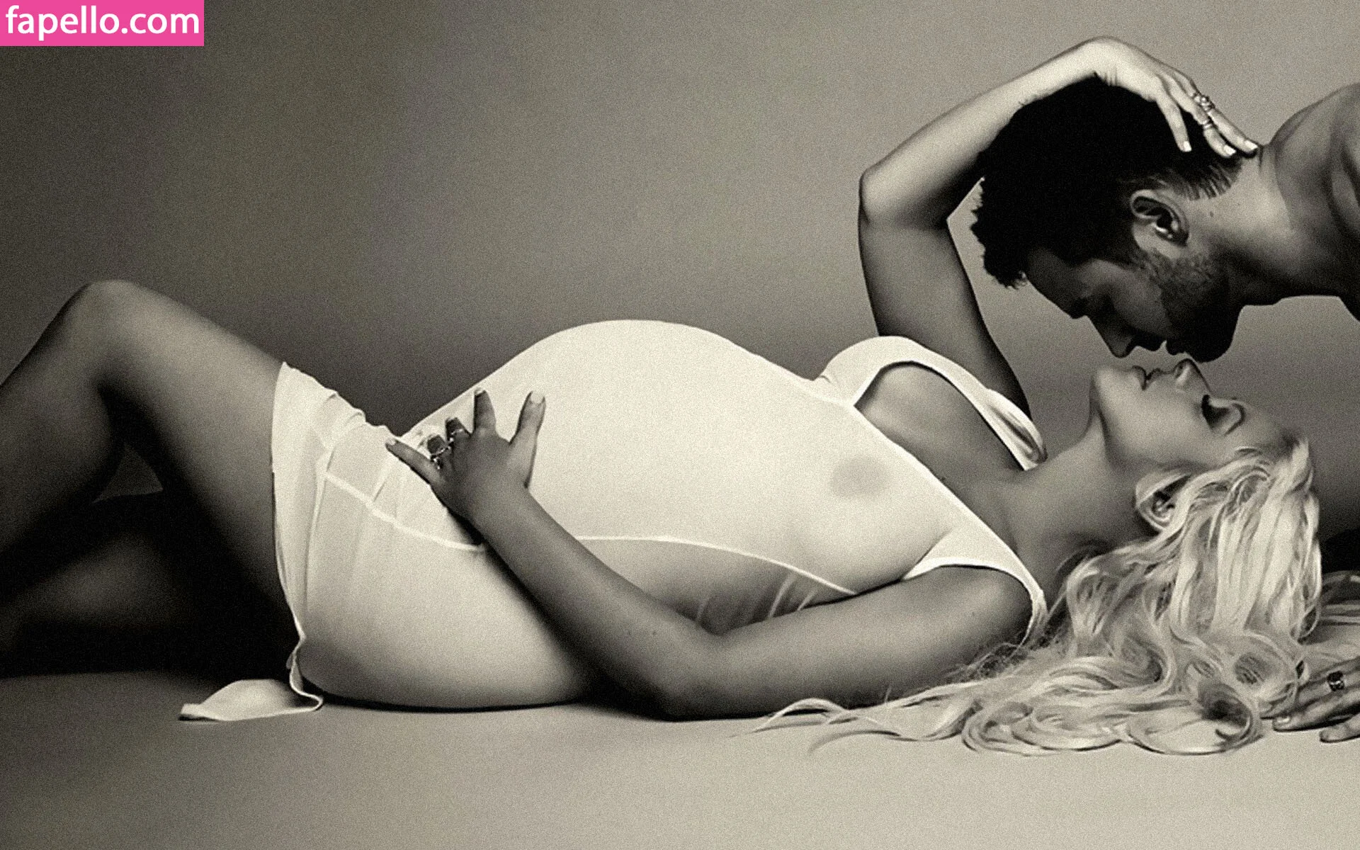 Christina Aguilera Onlyfans Photo Gallery 