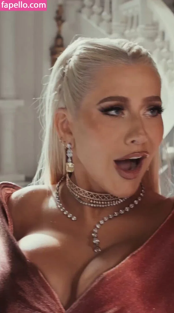 Christina Aguilera Onlyfans Photo Gallery 