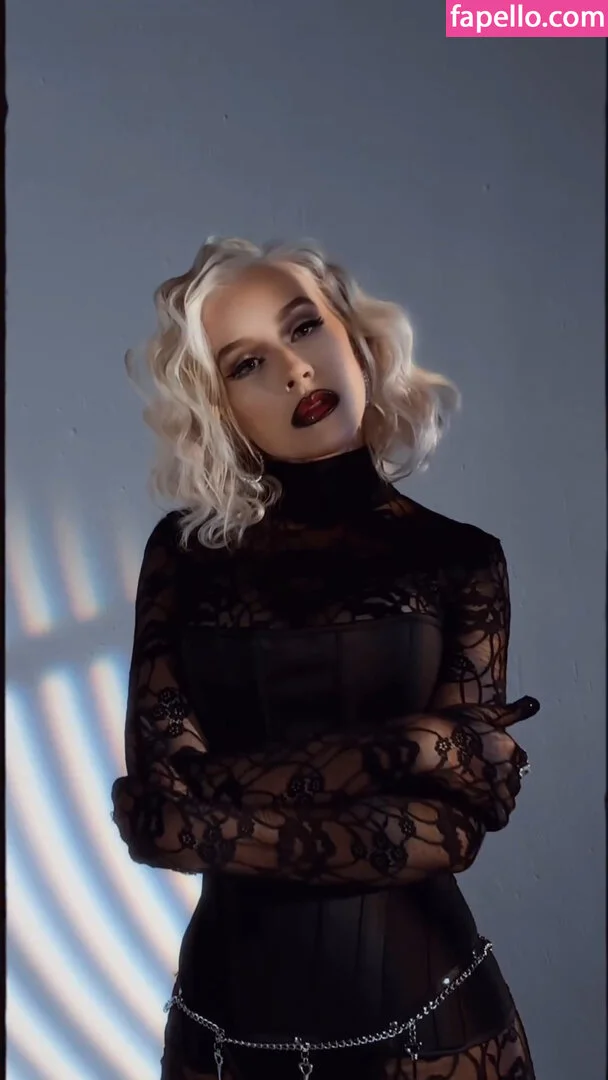 Christina Aguilera Onlyfans Photo Gallery 