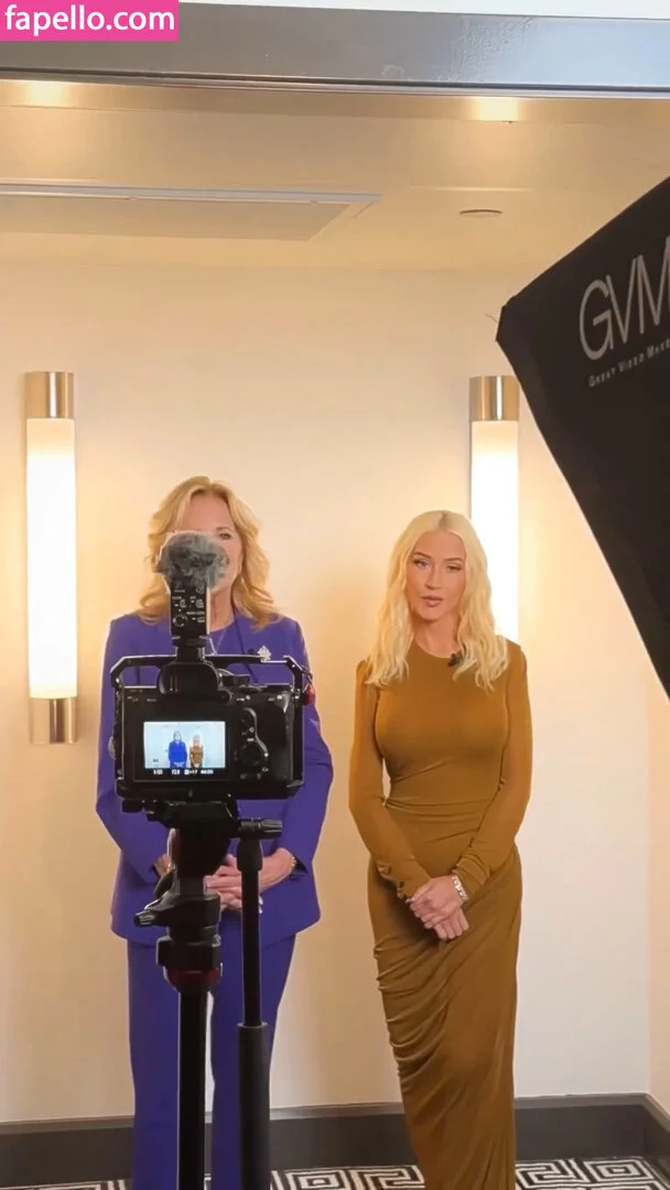 Christina Aguilera Onlyfans Photo Gallery 