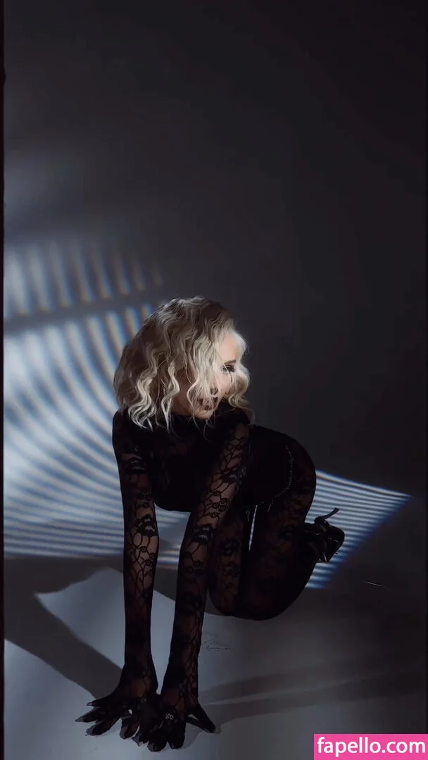 Christina Aguilera Onlyfans Photo Gallery 