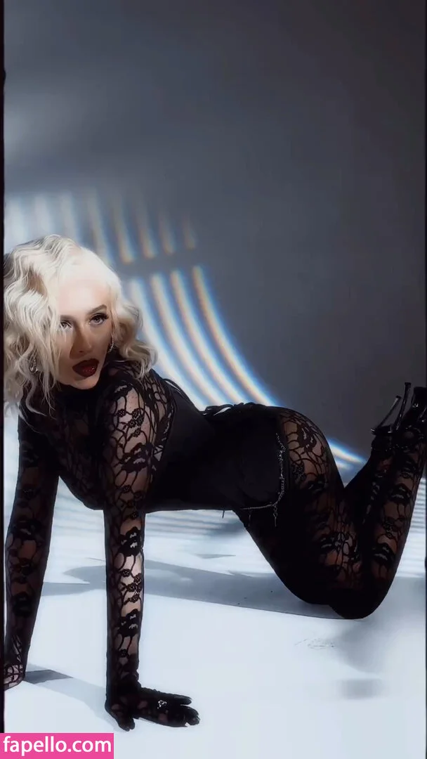 Christina Aguilera Onlyfans Photo Gallery 