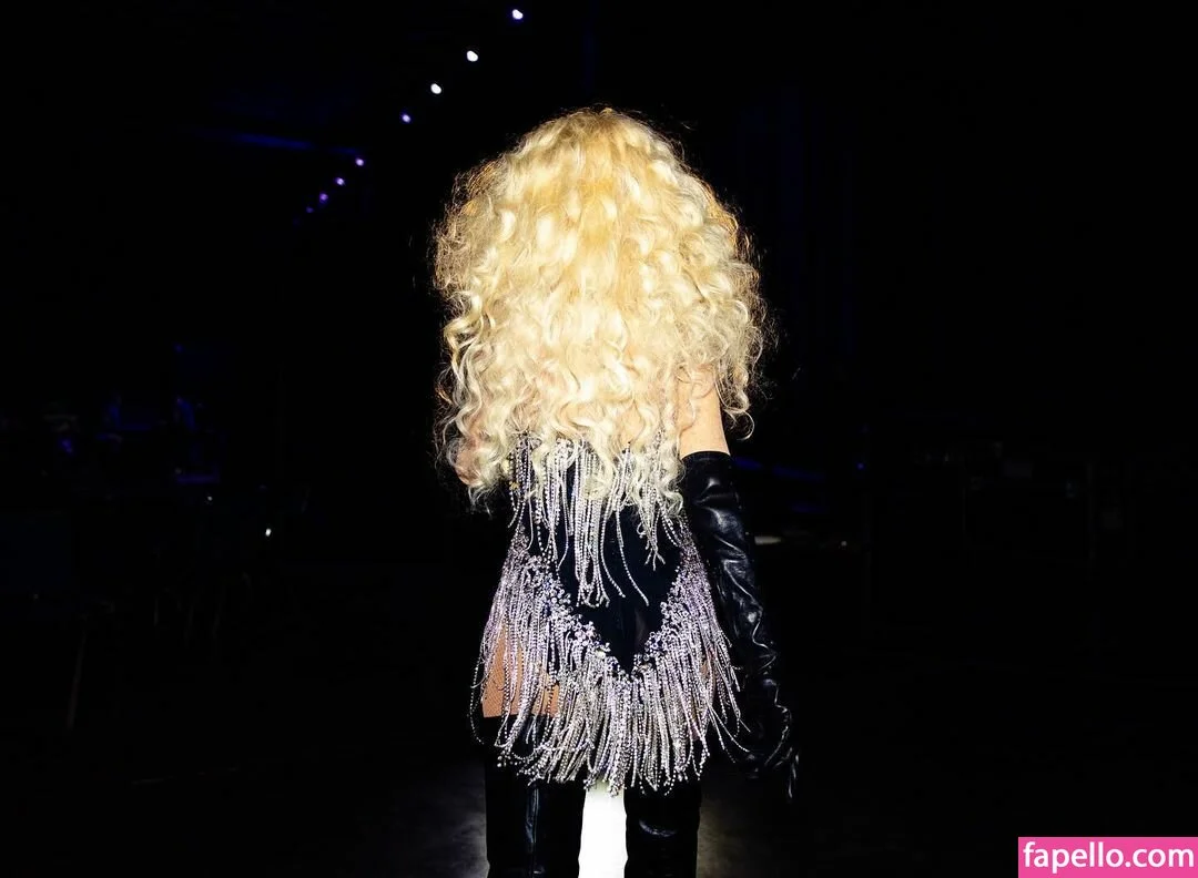 Christina Aguilera Onlyfans Photo Gallery 