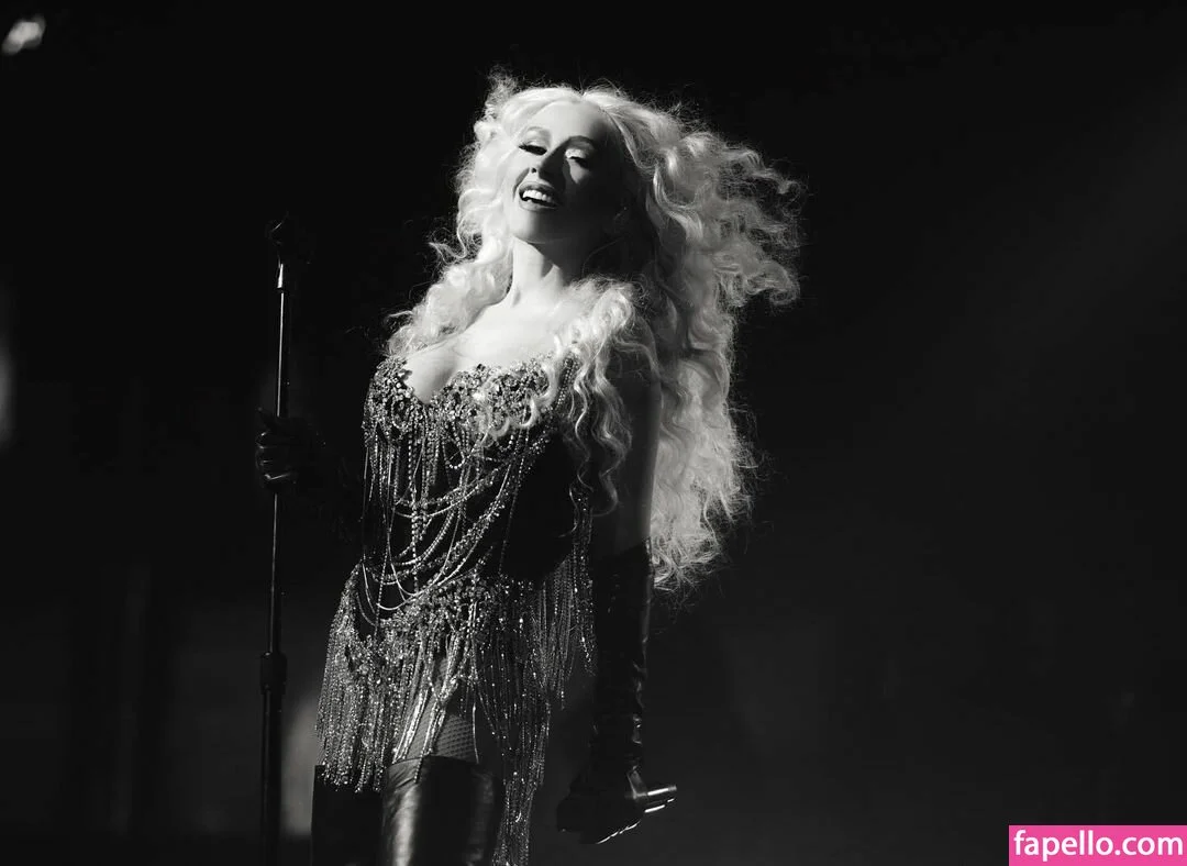 Christina Aguilera Onlyfans Photo Gallery 